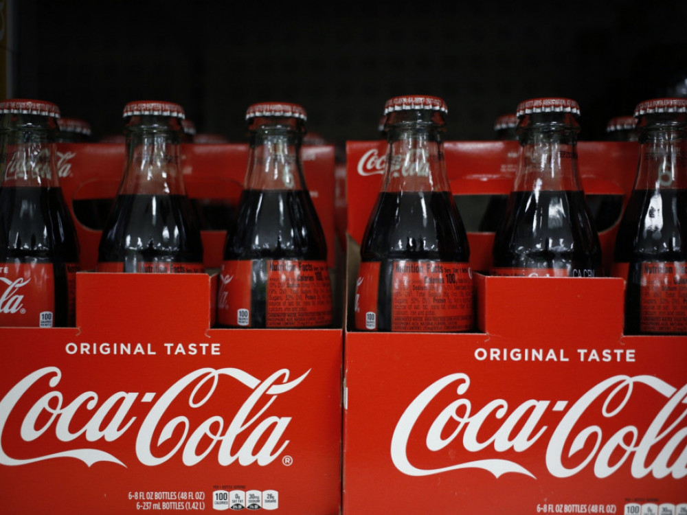Musk se našalio da kupuje Coca Colu 'kako bi u nju vratio kokain'