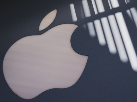 Apple zbog skučenog tržišta i sindikata povećava minimalnu satnicu