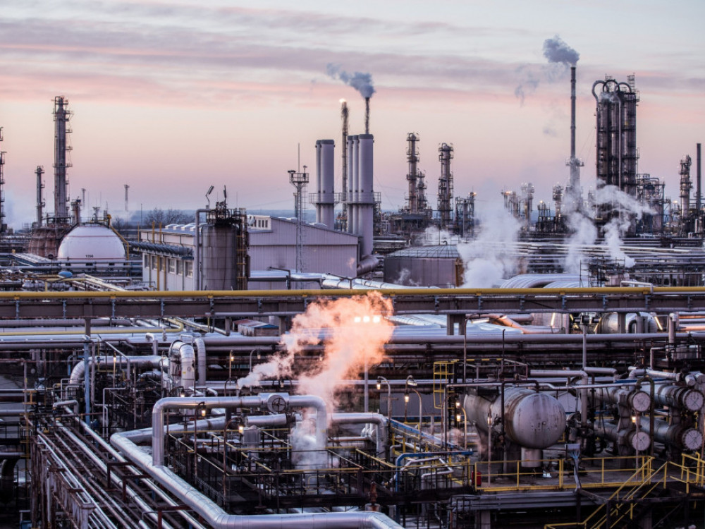 Cijena nafte drugi mjesec za redom završava s rastom