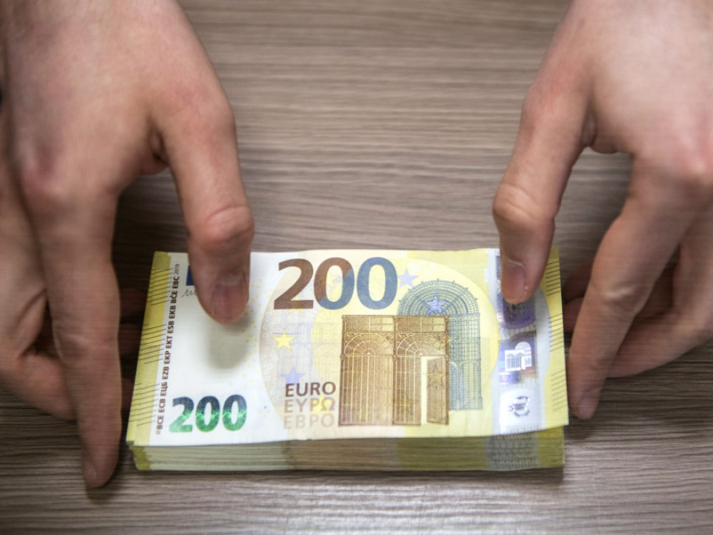 Uvođenje eura snažno napumpalo inozemni dug