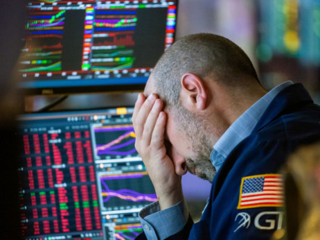 Na Wall Streetu crvenilo i oprez – napeto se čeka Fed