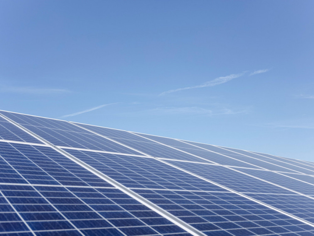 Proizvodnja solarnih panela raste, cijene sirovina padaju