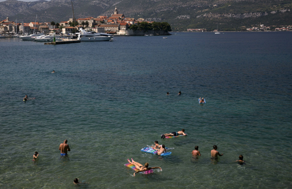 Hrvatskoj za ovu turističku sezonu nedostaje 15 tisuća radnika