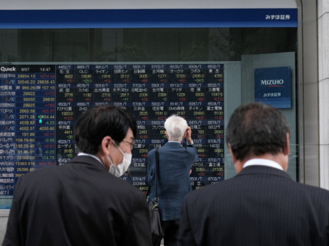 Jen raste nakon atentata na Abea, upitna politika središnje banke