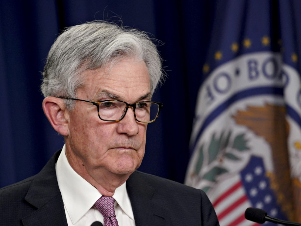 Fed nastavlja s povećanjem kamata bez obzira na slom dionica