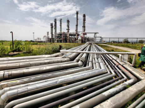 Cijena nafte raste drugi dan zaredom zbog smanjenih zaliha u SAD-u