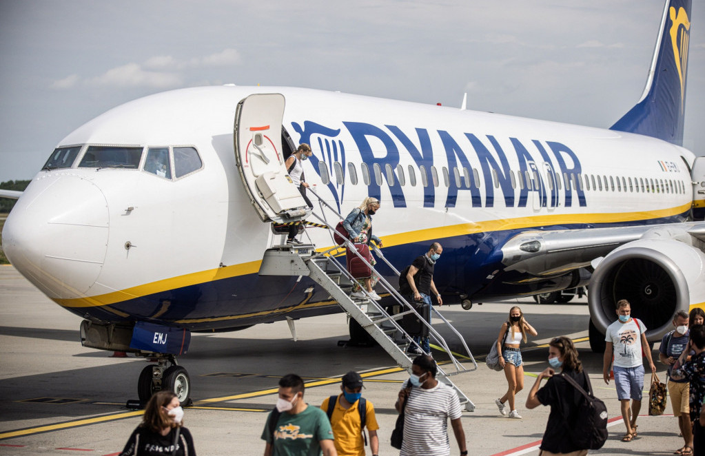 Ryanair pod istragom Mađara jer prebacuje novi porez na putnike