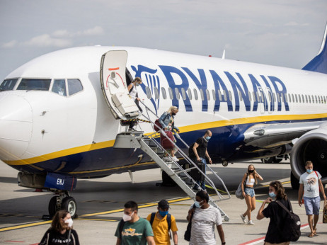 Ryanair pod istragom Mađara jer prebacuje novi porez na putnike