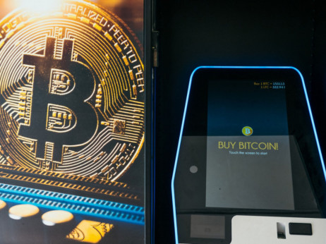 Kriptovalute u padu, Bitcoin potonuo za novih deset posto