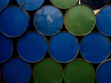 Nafta zbog američkog duga i kineskog oporavka pada četvrti dan