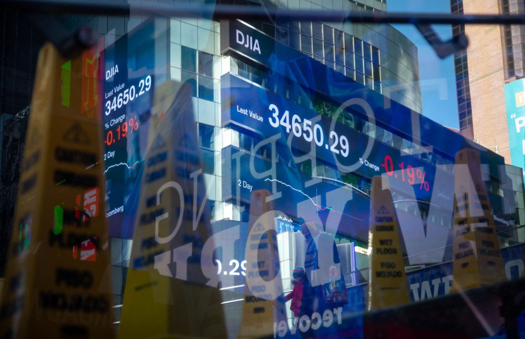 Strah od recesije i dalje pritišće cijene dionica