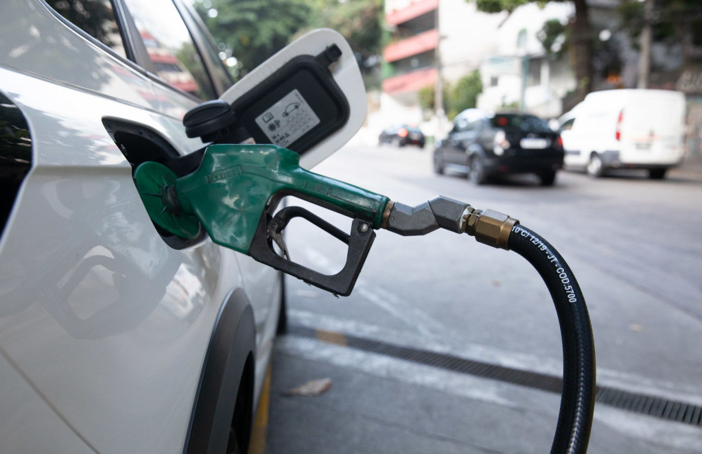 SAD u akciji za ograničenje cijena ruske nafte umjesto embarga