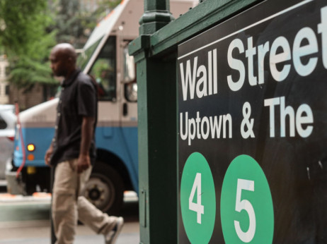 Apple i bankarski sektor povukli Wall Street prema dolje