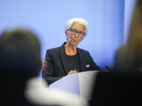 Lagarde: ECB će nastaviti podizati kamatne stope