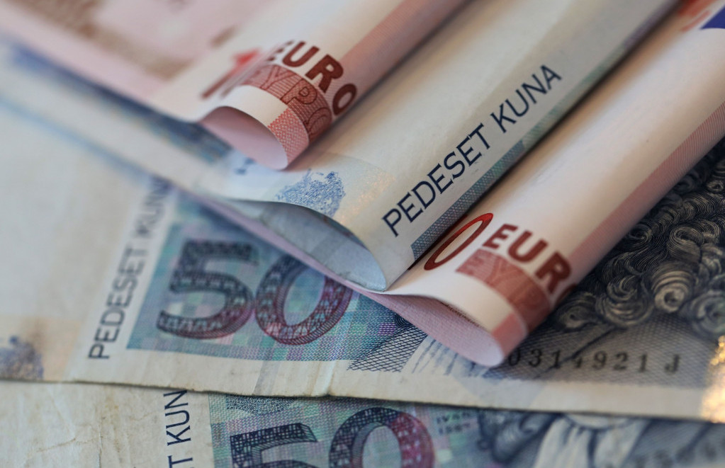 Memorandumu o minusu na tekućem računu pristupilo 13 banaka