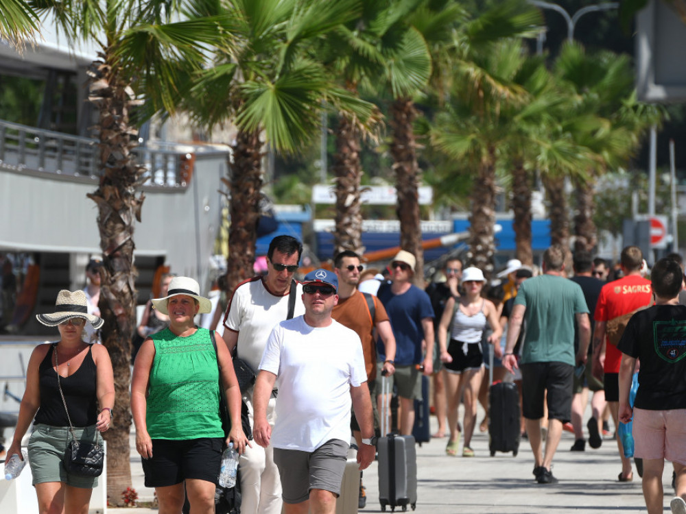 U srpnju u Hrvatskoj više od 4,5 milijuna turista