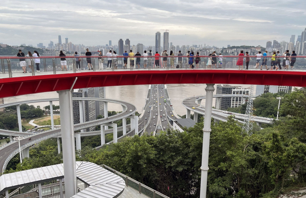 Dok Peking i Šangaj strepe od COVID-a, jedan grad živi kao da korone nema