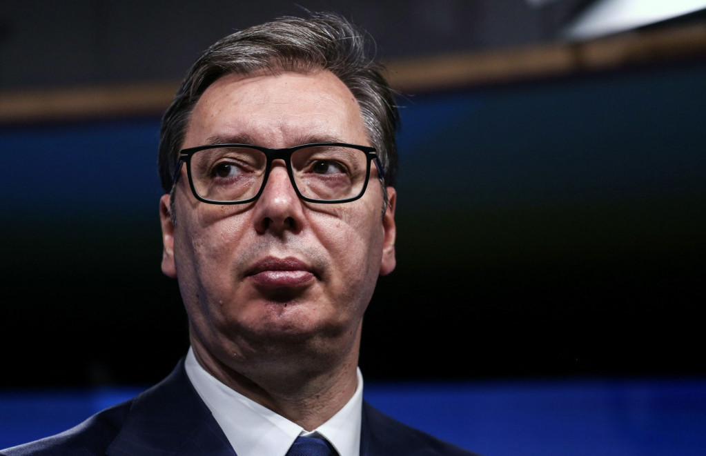 Vučić: Ne prihvatimo li plan, slijedi povlačenje investicija