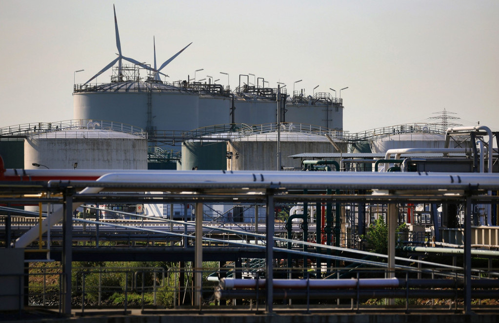 Cijene struje i plina početkom tjedna pale, skladišta sve punija