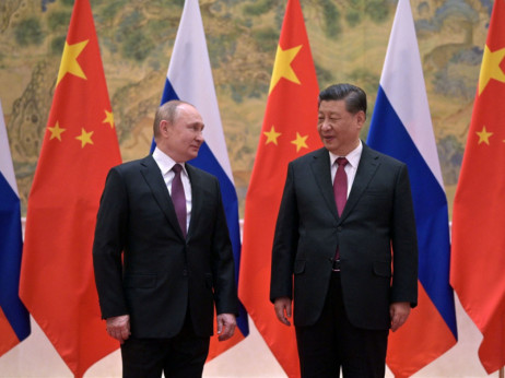 'Rusija se pretvara u objekt na infuziji koji dohranjuje Kina'