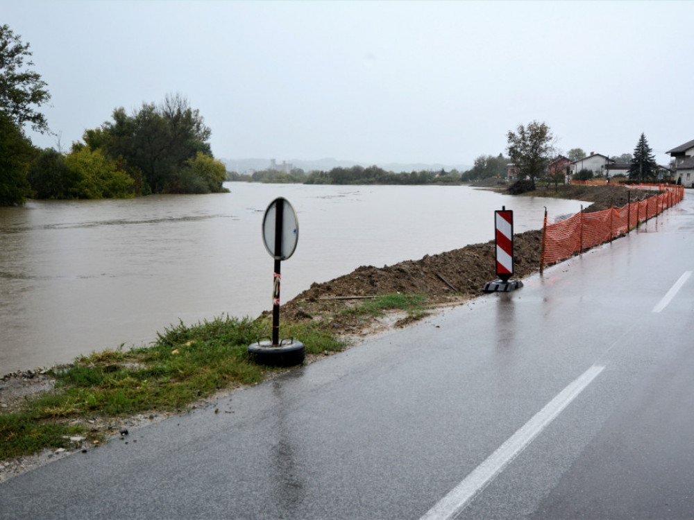 Vodostaj Kupe u Karlovcu narastao više od prognoza, očekuje se smirivanje