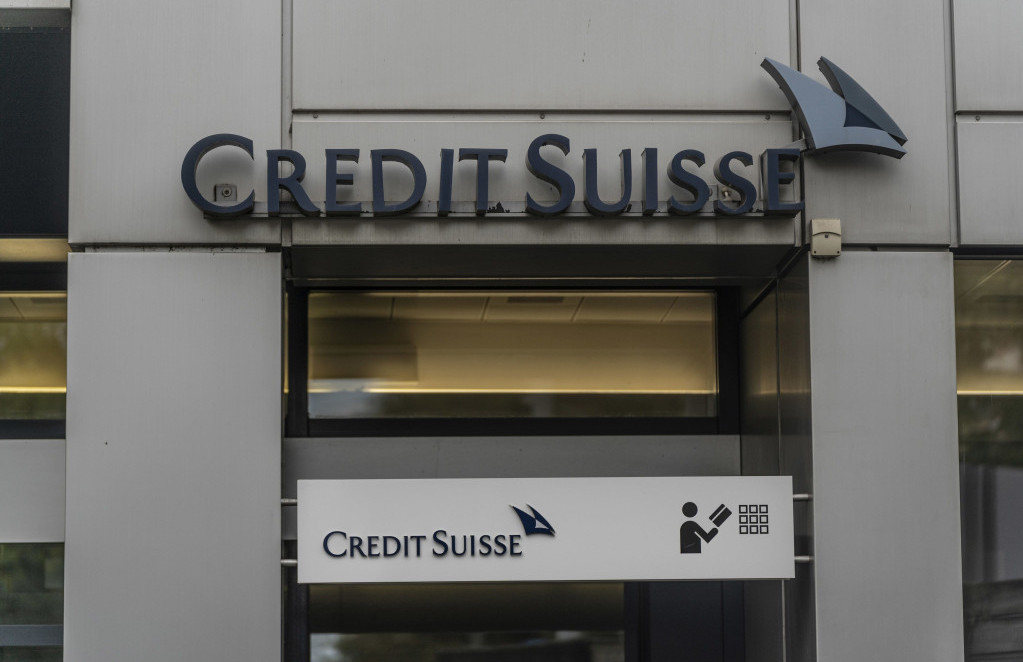 Credit Suisse pred teškim odlukama za uvjeravanje investitora