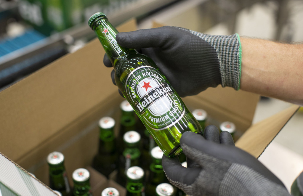 Heinekenova prodaja u padu zbog nestabilnosti na azijskom tržištu