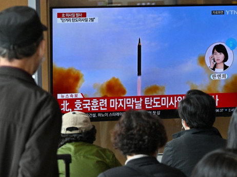 Sjeverna Koreja opet diže tenzije u regiji - ispalili 17 projektila