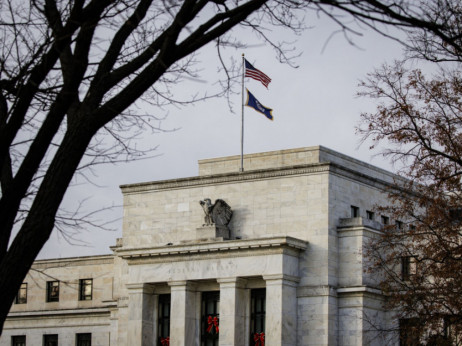 Fed ponovo donosi visoki skok kamata, ali otvara vrata za ublažavanje