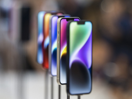 Apple smanjuje proizvodnju iPhonea zbog pada potražnje