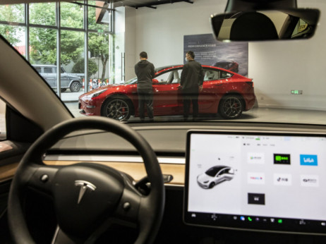 Tesla zbog pojasa i softvera u Kini povlači tisuće automobila