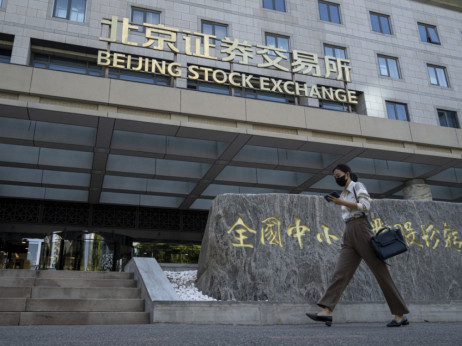 Kineska tržišta u padu, prosvjedi uznemirili investitore