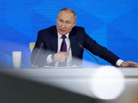 Putin rusko nuklearno oružje naziva 'čimbenikom odvraćanja' dok ratni rizik raste