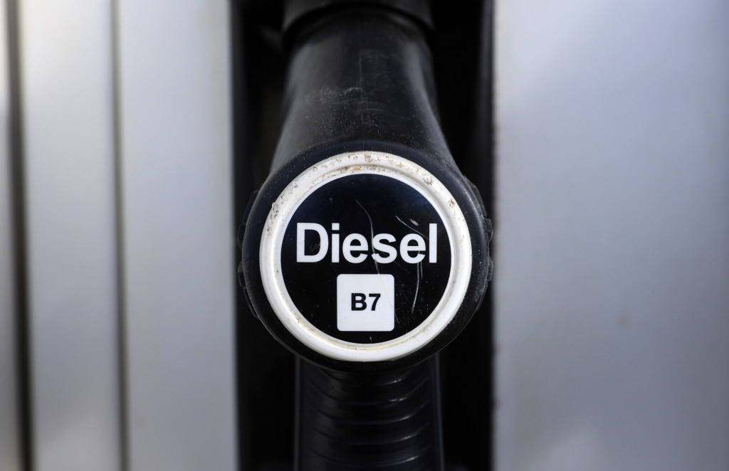 EU razmatra cijenu ruskog dizela ograničiti na 100 dolara