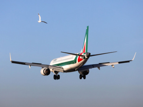 Italija krenula u pregovore s Lufthansom oko prodaje zračnog prijevoznika