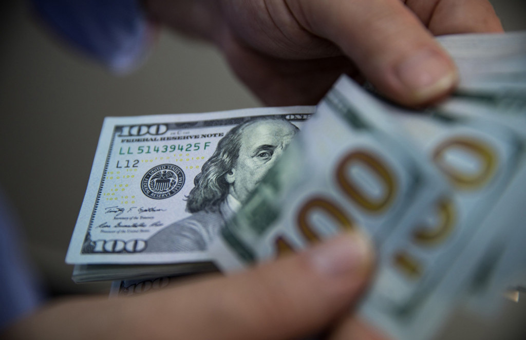 Inflacija u SAD-u raste i u 2023. te dodaje pritisak na FED