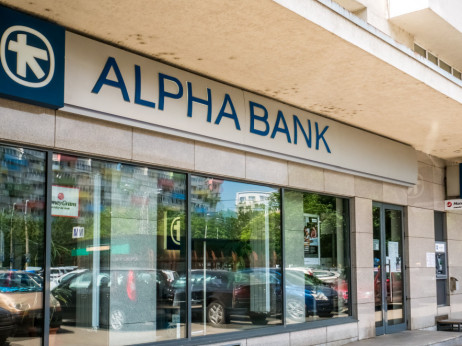 UniCredit želi od Grčke kupiti državni udio u Alpha banci