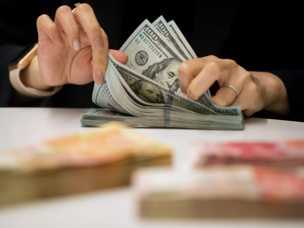 Studenac odbrojava do IPO-a, broje se ilegalni strani taksisti, a plaće stagniraju