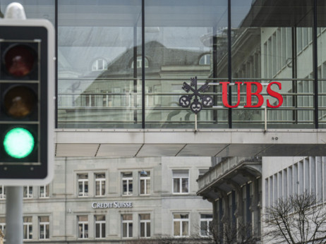 UBS očekuje da će 12. lipnja dovršiti akviziciju Credit Suissea