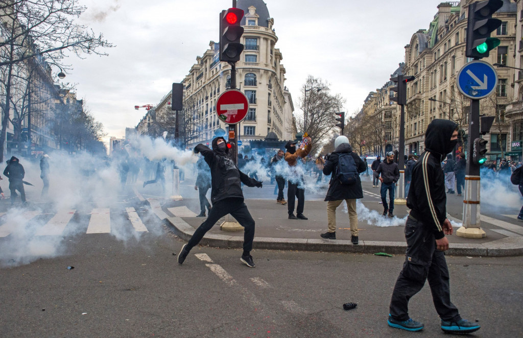 Francusku čeka novi val prosvjeda, raspoređen rekordan broj policajaca