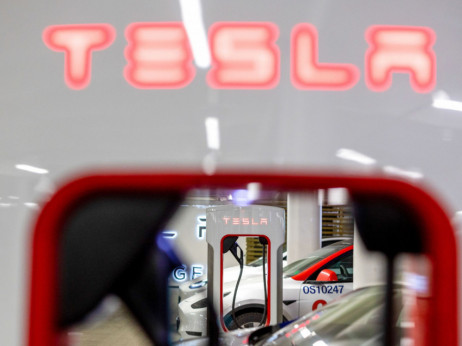 Tesla nastavlja rezati cijene usprkos nagriženoj profitabilnosti