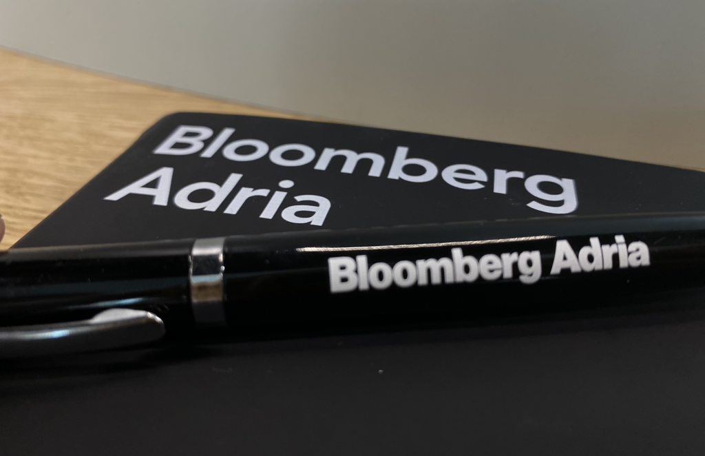 Otključajte moć informacija: Zašto se morate pretplatiti na newslettere Bloomberg Adrije