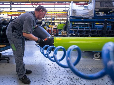 Svibanjski pad njemačke industrijske proizvodnje potiče nastavak recesije