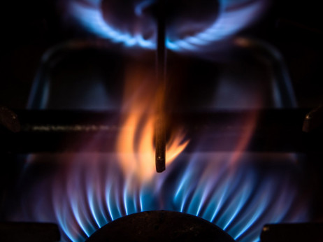 Europska skladišta plina gotovo puna, cijene u slobodnom padu