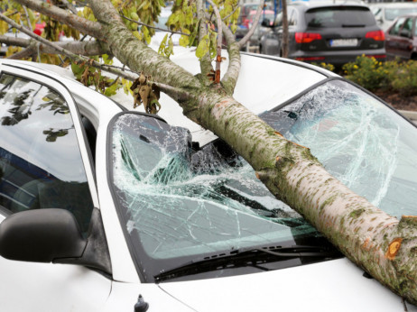 Može li se naplatiti šteta na vozilima oštećenim u nevremenu
