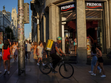 Španjolski rast blago usporio, sve oči uprte u sastavljanje vlade