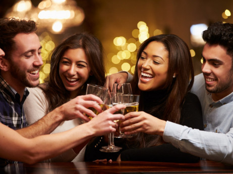Zoomeri sve manje piju alkohol, krive su društvene mreže
