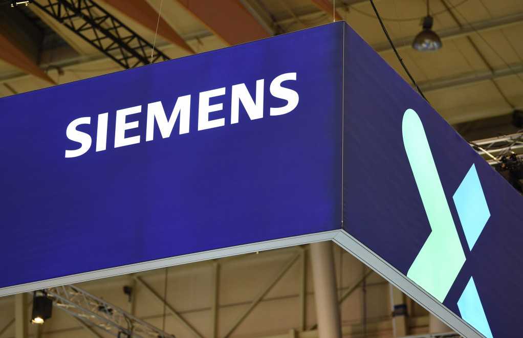 Siemens i Microsoft razvijaju UI asistenta za proizvodnju