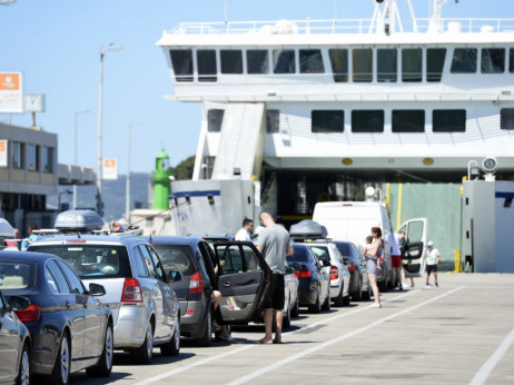 Zračnom i trajektnom lukom u Splitu za vikend će proći 130 tisuća turista
