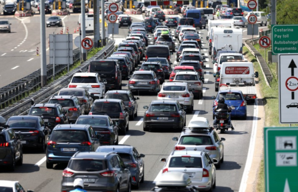 Na autocestama zadnjeg vikenda u kolovozu godišnji rast prometa 11 posto